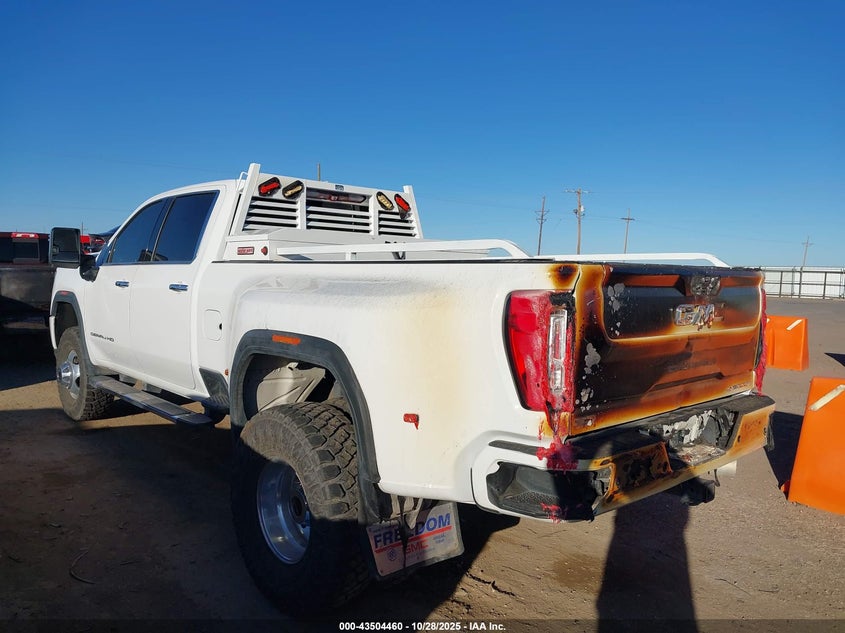 1GT49WEY7NF206820 2022 GMC SIERRA photo no. 3