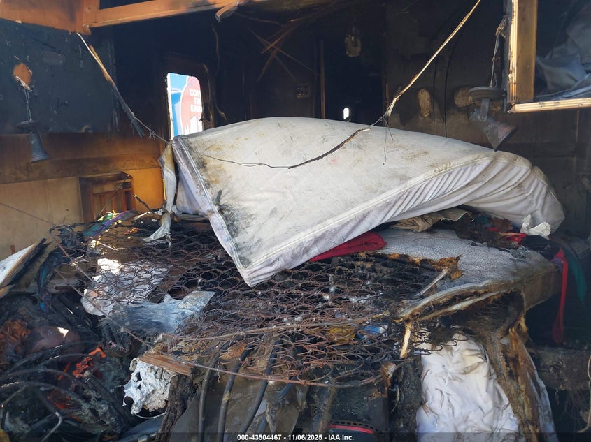 2021 Lance Other VIN: 1L9TS2229CL311831 Lot: 43504467