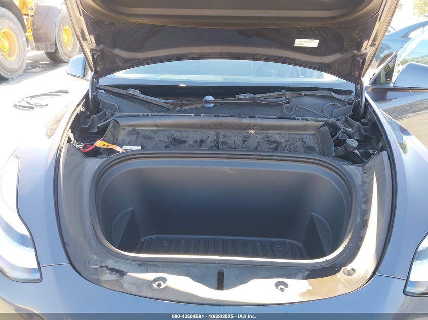 2022 Tesla Model Y Long Range Dual Motor All-Wheel Drive VIN: 7SAYGDEE9NF337966 Lot: 43504591