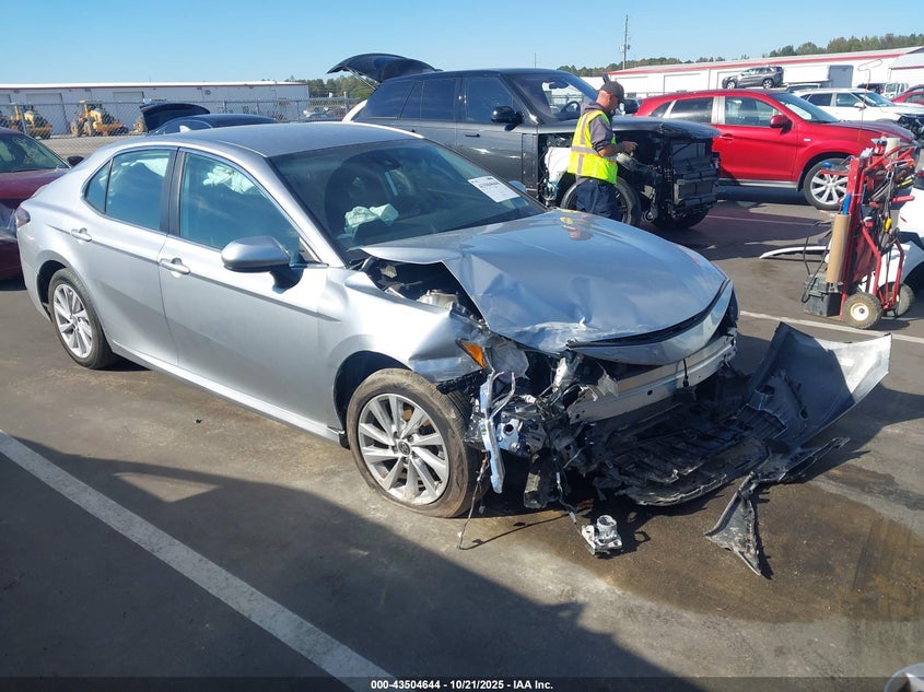 2022 TOYOTA CAMRY LE - 4T1C11AK2NU698302