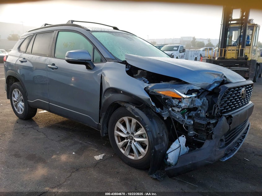 TOYOTA COROLLA CROSS LE