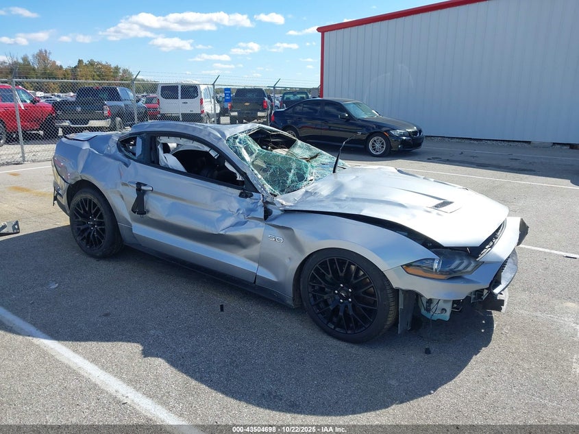 FORD MUSTANG GT PREMIUM FASTBACK
