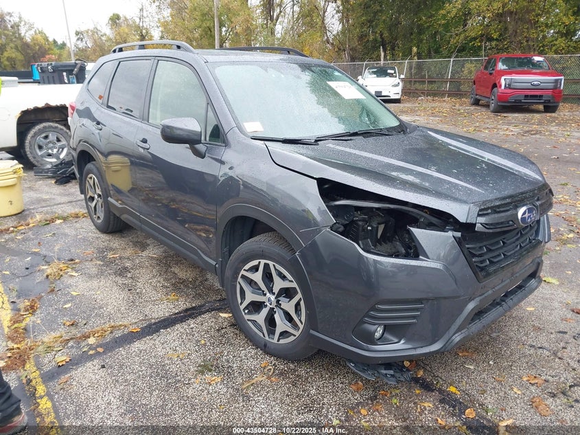 SUBARU FORESTER PREMIUM