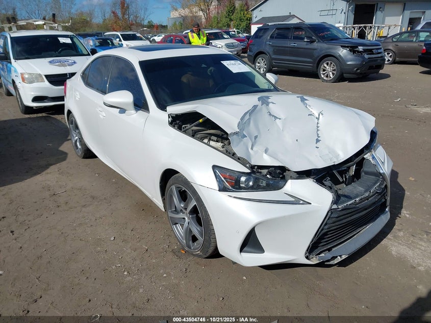 LEXUS IS 200T IS 200T