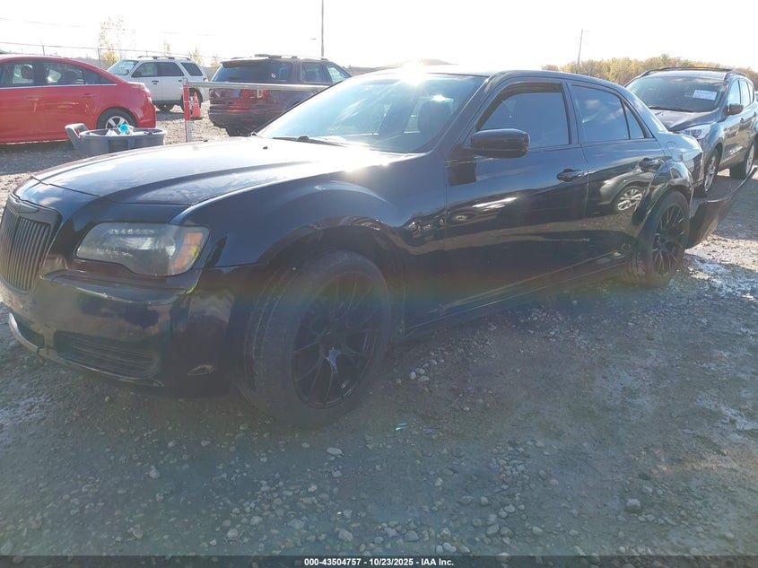 2C3CCAAG4CH116750 2012 CHRYSLER 300 photo no. 2