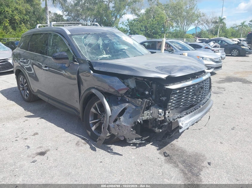 INFINITI QX60 LUXE AWD