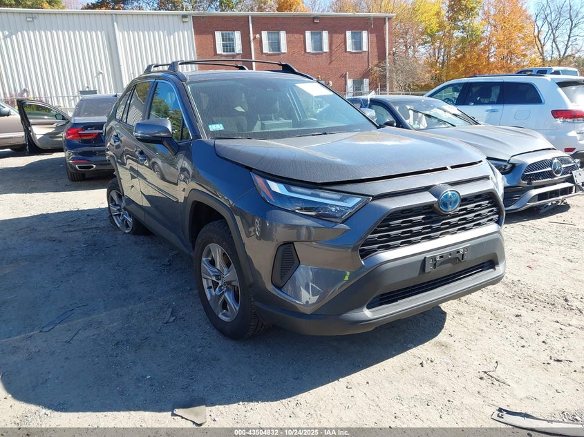 TOYOTA RAV4 HYBRID XLE