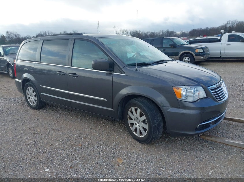 CHRYSLER TOWN & COUNTRY 2015. Lot# 43504843. VIN 2C4RC1BG1FR739469. Photo 1