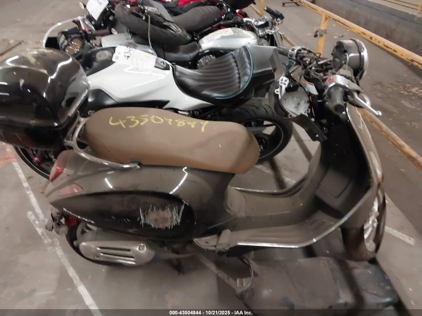 2020 VESPA PRIMAVERA50 4VIE ZAPCAV6B8L5100076