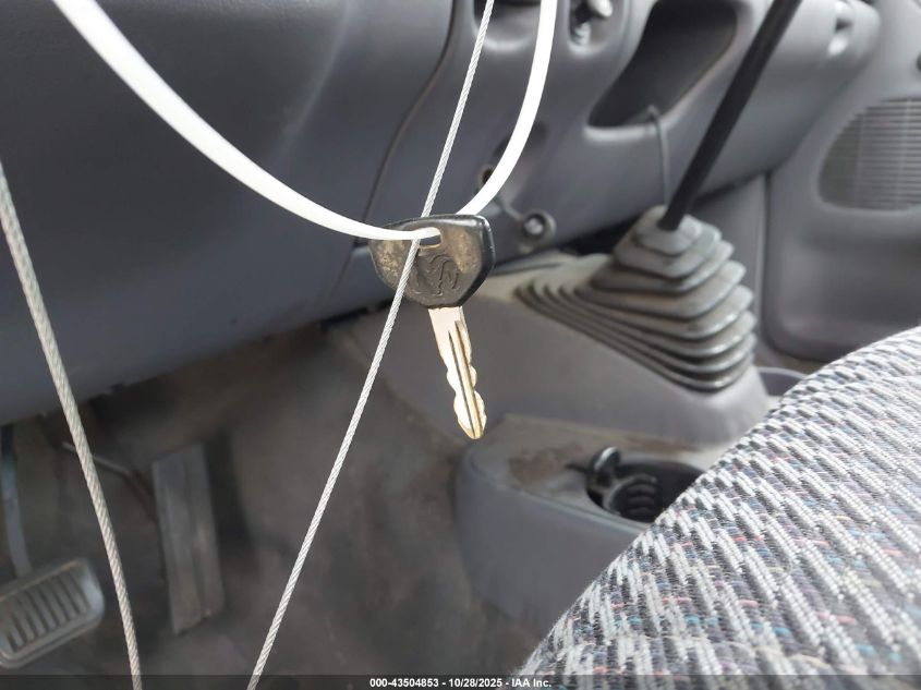 2001 Dodge Ram 1500 VIN: 1B7HC16X91S317995 Lot: 43504853