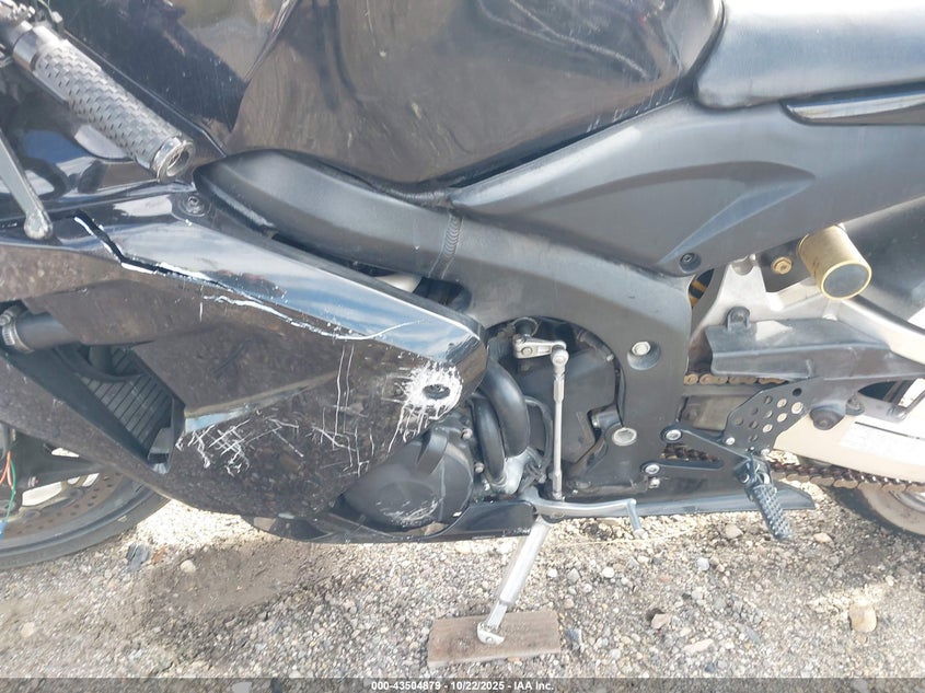JH2PC37096M307138 2006 HONDA CBR photo no. 9