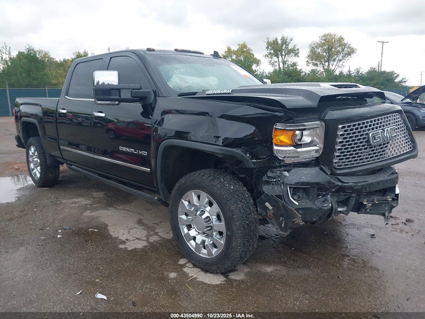 GMC SIERRA 2500HD DENALI