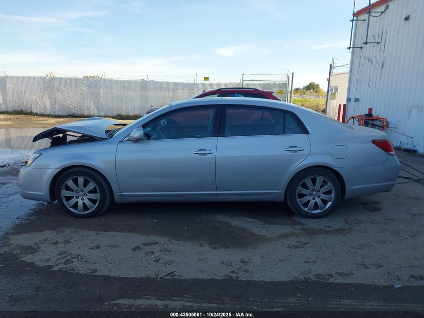 2005 Toyota Avalon Xls VIN: 4T1BK36B05U001612 Lot: 43505061