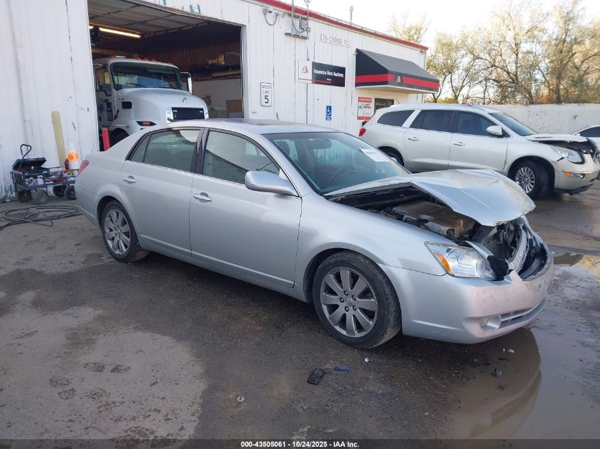 2005 Toyota Avalon Xls