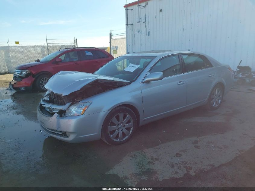 2005 Toyota Avalon Xls