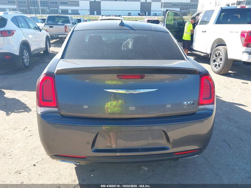 2018 Chrysler 300 300S VIN: 2C3CCABG0JH240557 Lot: 43505116