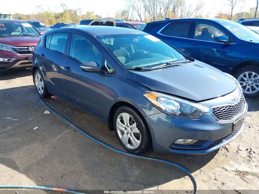 2016 KIA FORTE LX - KNAFK5A81G5583629