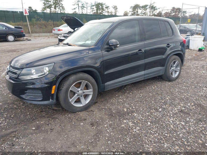 WVGAV7AX5DW537391 2013 VOLKSWAGEN TIGUAN photo no. 2