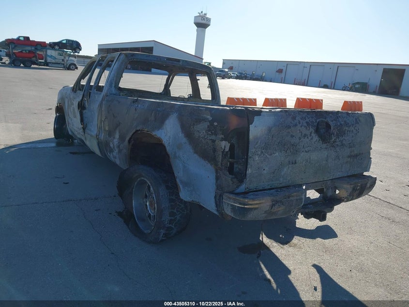 2001 Ford F-250 Lariat/Xl/Xlt VIN: 1FTNX21F31EB00016 Lot: 43505310