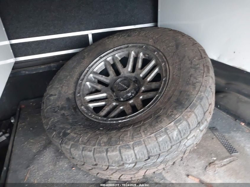 2004 Toyota Tundra Sr5 V8 VIN: 5TBBT441X4S455010 Lot: 43505311