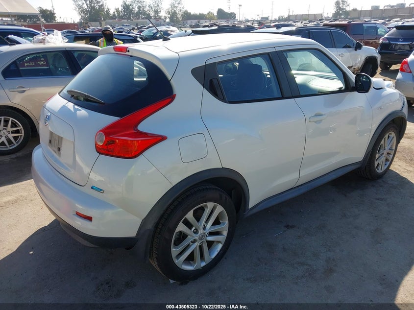2014 NISSAN JUKE S JN8AF5MR9ET452662