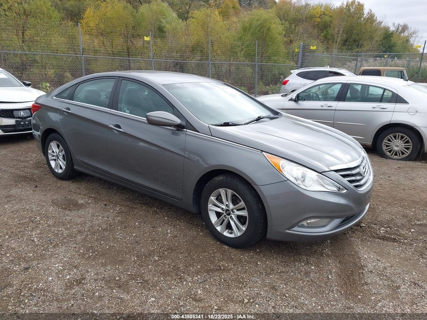 2013 HYUNDAI SONATA GLS - 5NPEB4AC1DH783192