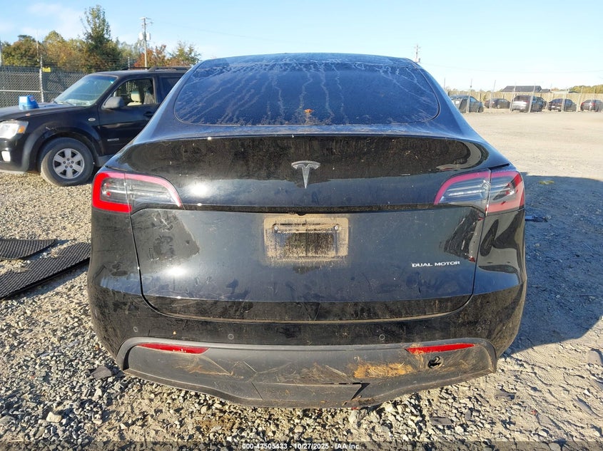 2020 Tesla Model Y Long Range Dual Motor All-Wheel Drive VIN: 5YJYGDEE1LF047831 Lot: 43505433