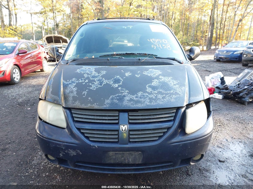 2005 Dodge Grand Caravan Sxt VIN: 2D4GP44L75R239373 Lot: 43505438