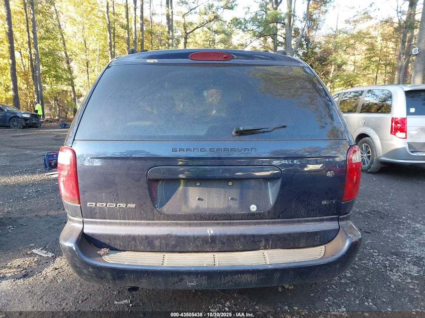 2005 Dodge Grand Caravan Sxt VIN: 2D4GP44L75R239373 Lot: 43505438