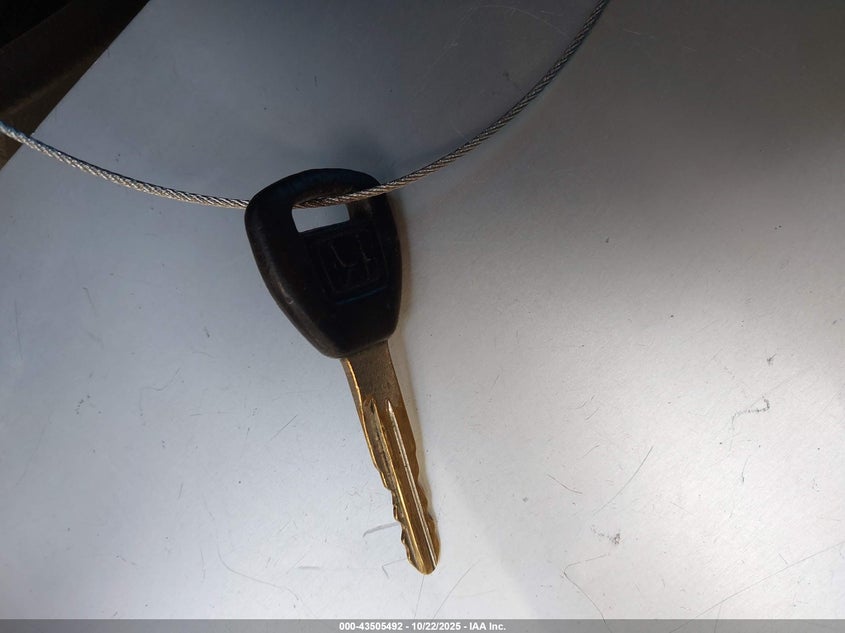1HGCG16552A042552 2002 HONDA ACCORD photo no. 11