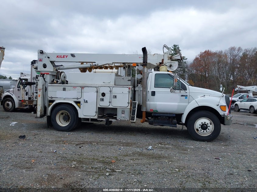 2009 Ford F-750 Xl/Xlt VIN: 3FRXF75T39V125669 Lot: 43505514