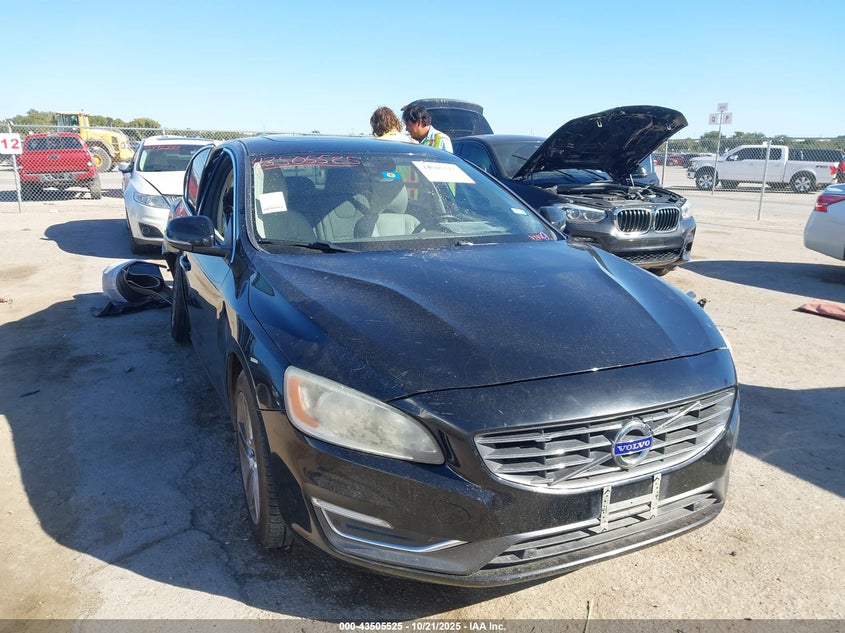 VOLVO S60 T5 PREMIER