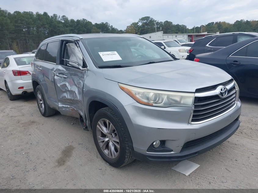 TOYOTA HIGHLANDER XLE V6