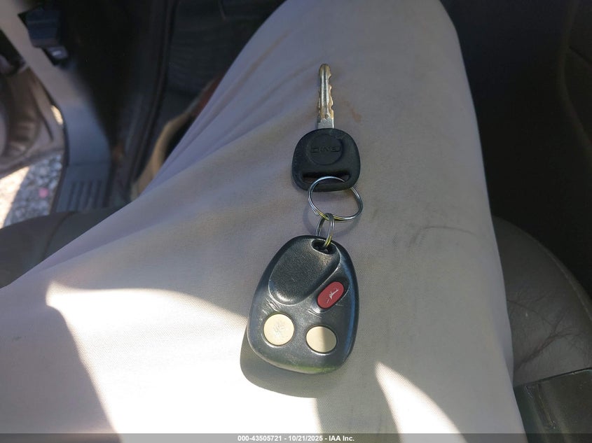 2004 GMC Yukon Slt VIN: 1GKEC13ZX4J232008 Lot: 43505721