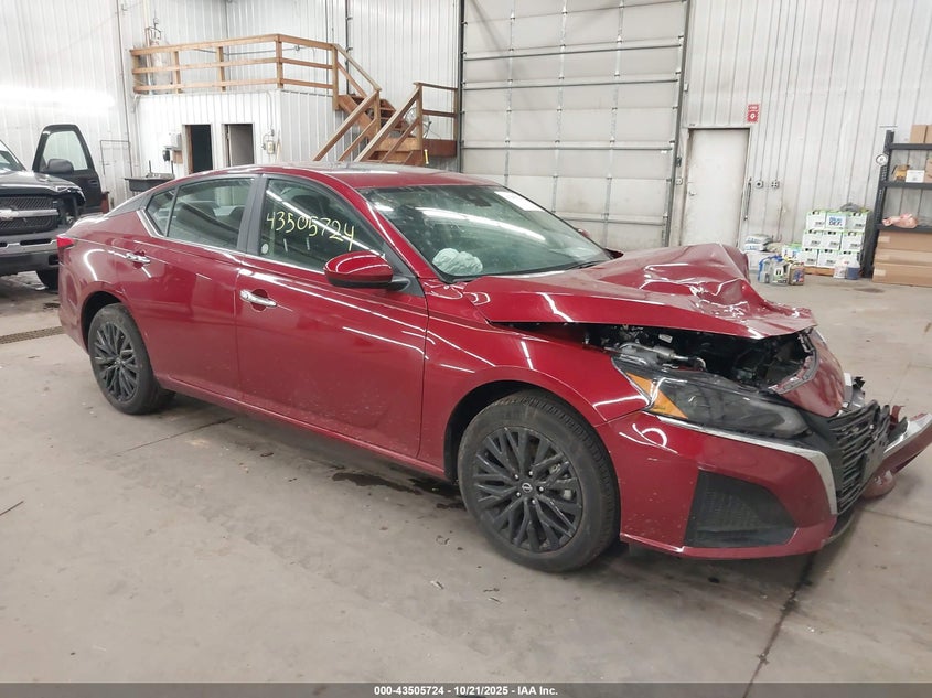 NISSAN ALTIMA SV AWD