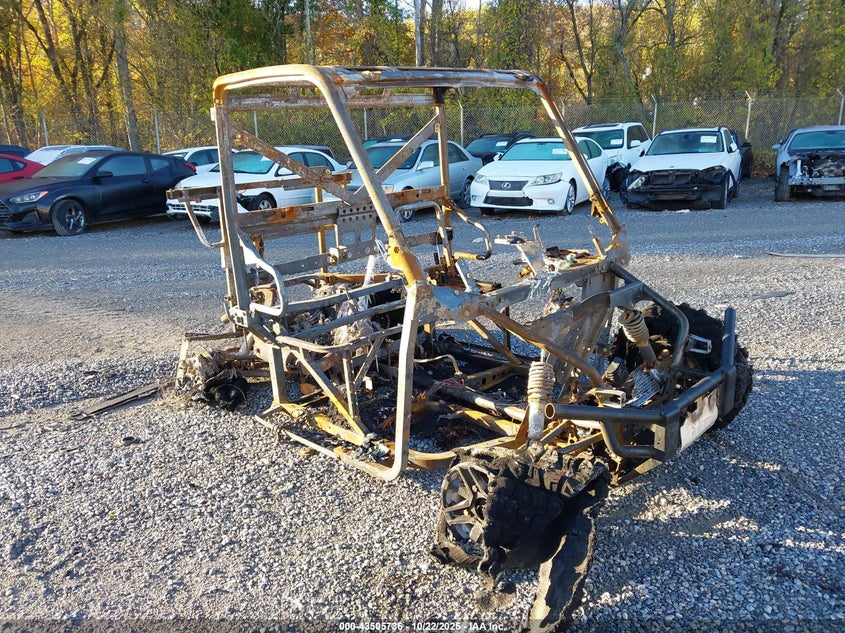 2015 POLARIS RANGER 570 EPS FULL-SIZE - 3NSRTE578FG889585