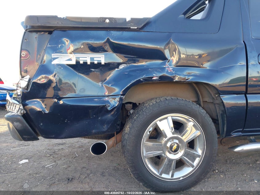 2004 Chevrolet Avalanche 1500 VIN: 3GNEC12T74G198952 Lot: 43505752