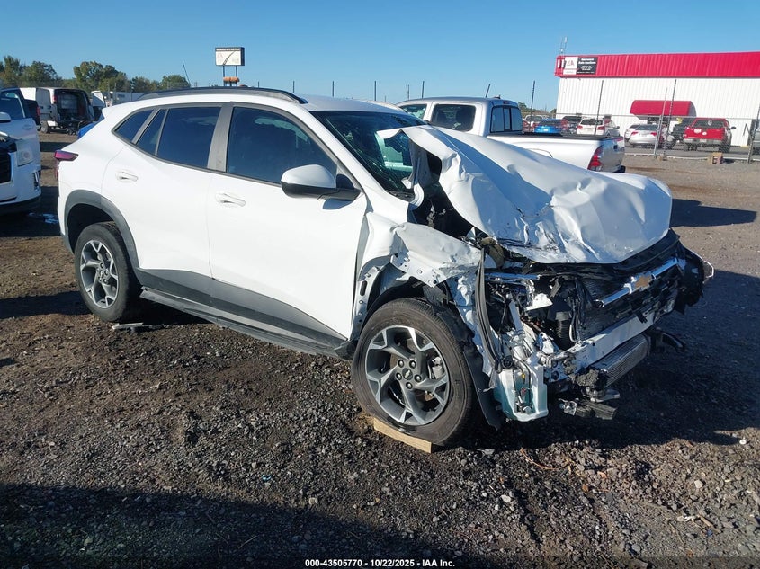 CHEVROLET TRAX FWD LT