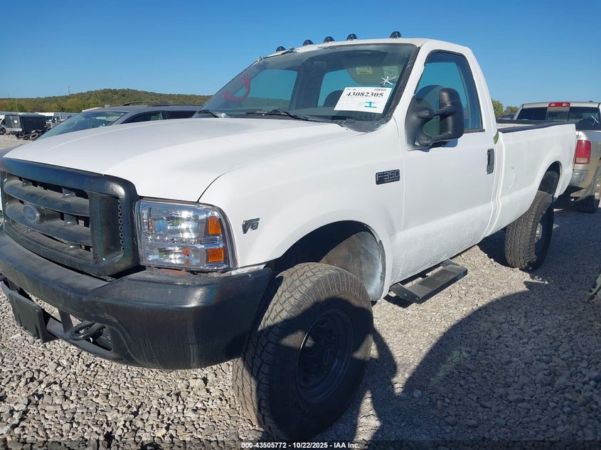 1FTSF31L72EB43759 2002 FORD F350 photo no. 2