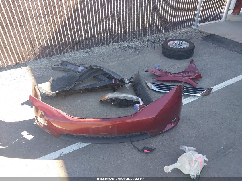 2017 TOYOTA SIENNA XLE 8 PASSENGER 5TDYZ3DC5HS818105