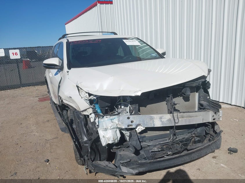 TOYOTA HIGHLANDER LE