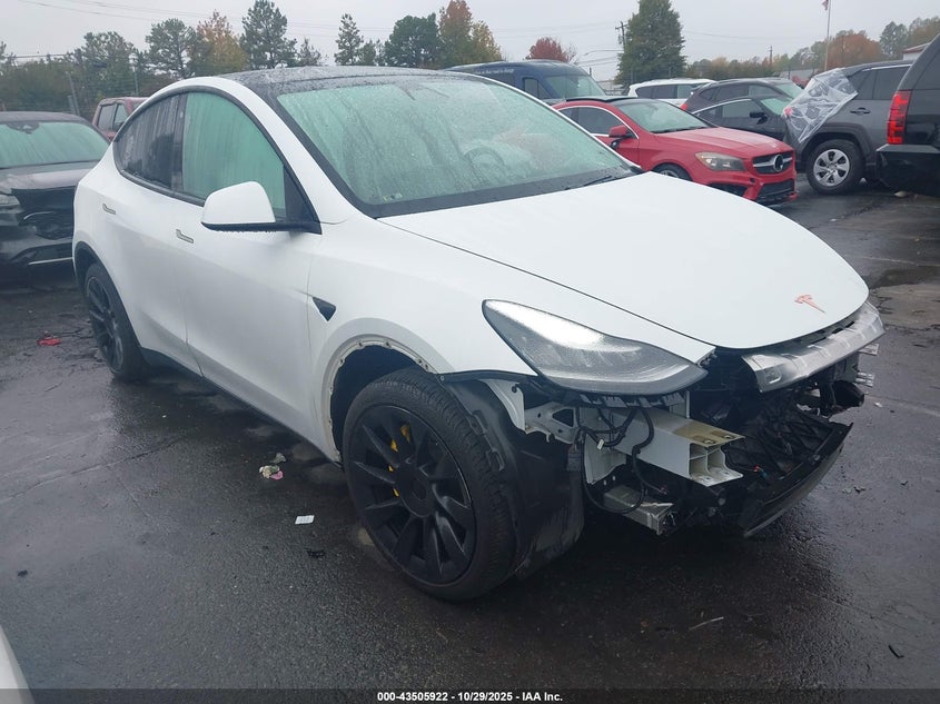TESLA MODEL Y LONG RANGE DUAL MOTOR ALL-WHEEL DRIVE