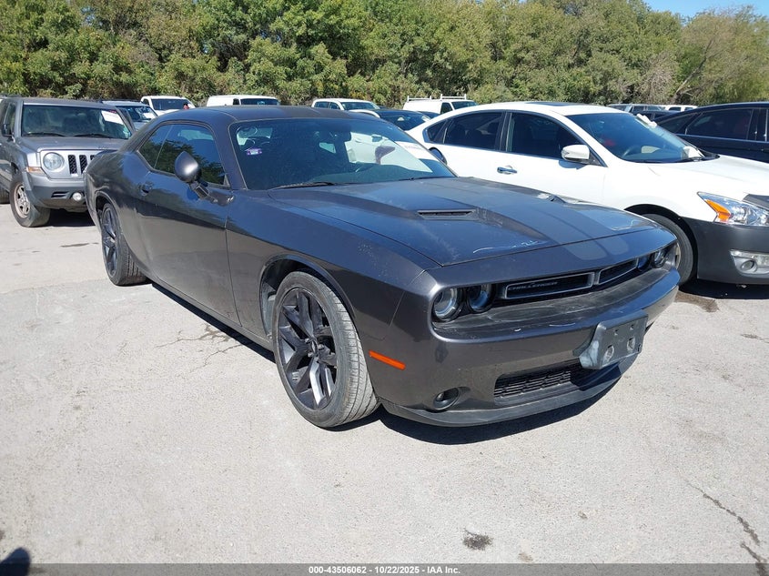 DODGE CHALLENGER SXT PLUS
