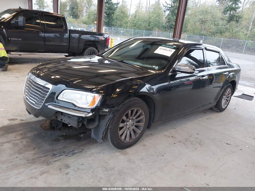 2C3CCAAG5CH273171 2012 CHRYSLER 300 photo no. 2