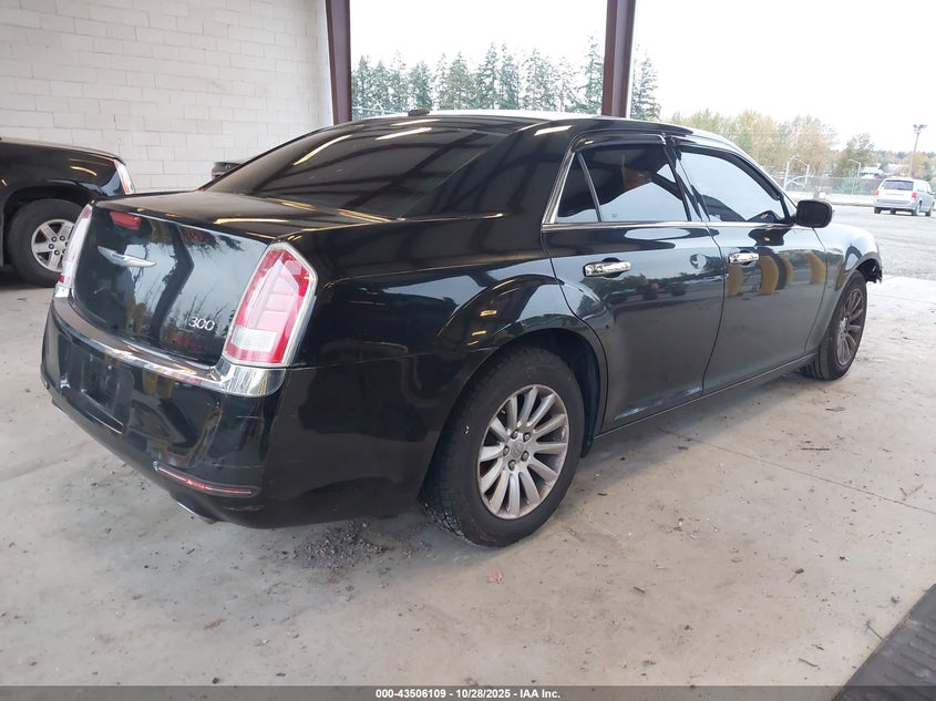 2C3CCAAG5CH273171 2012 CHRYSLER 300 photo no. 4