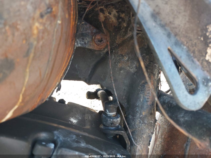 2011 HARLEY-DAVIDSON FLHTCU 1HD1FC417BB639912