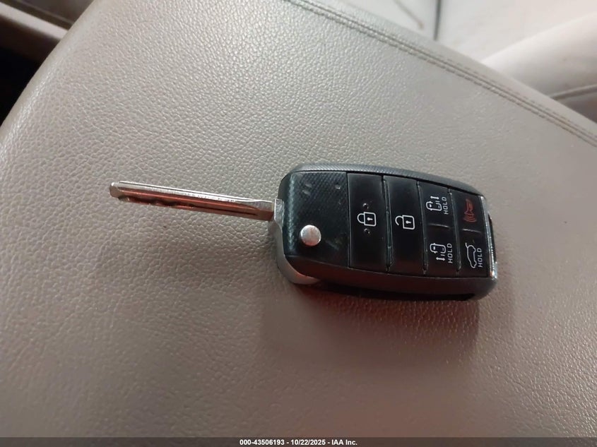 2016 KIA SEDONA LX KNDMB5C16G6082515