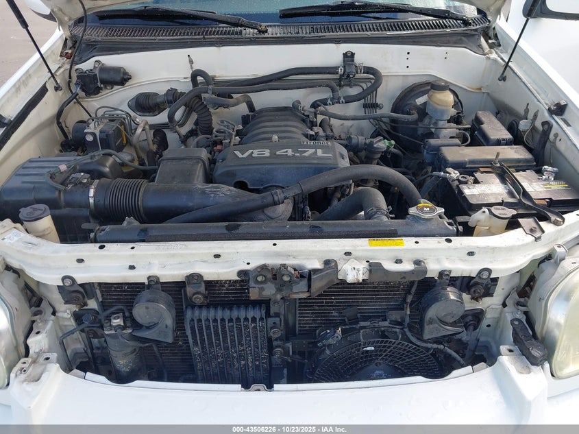 2005 Toyota Sequoia Sr5 V8 VIN: 5TDZT34A85S255986 Lot: 43506226