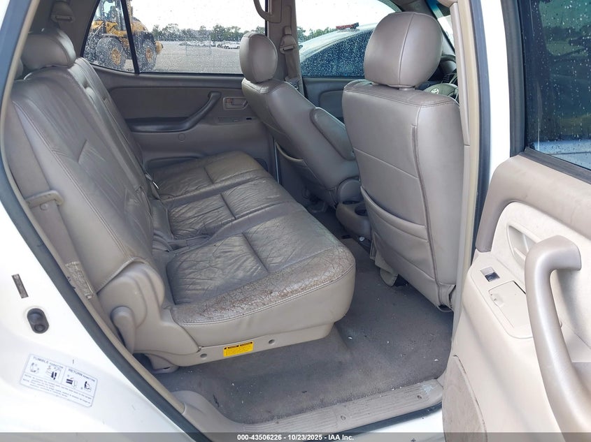 2005 Toyota Sequoia Sr5 V8 VIN: 5TDZT34A85S255986 Lot: 43506226