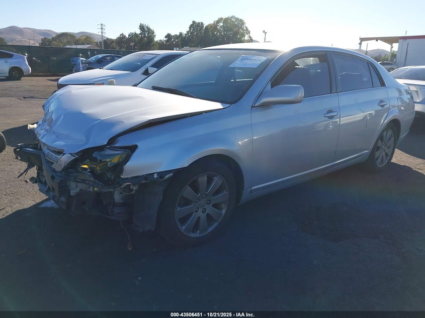 4T1BK36B45U049128 2005 TOYOTA AVALON photo no. 2